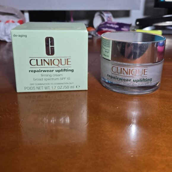 CLINIQUE Repairwear Uplifting SPF 15 Firming Cream Dry Combination 1.7 OZ 50 ML - Picture 3 of 3